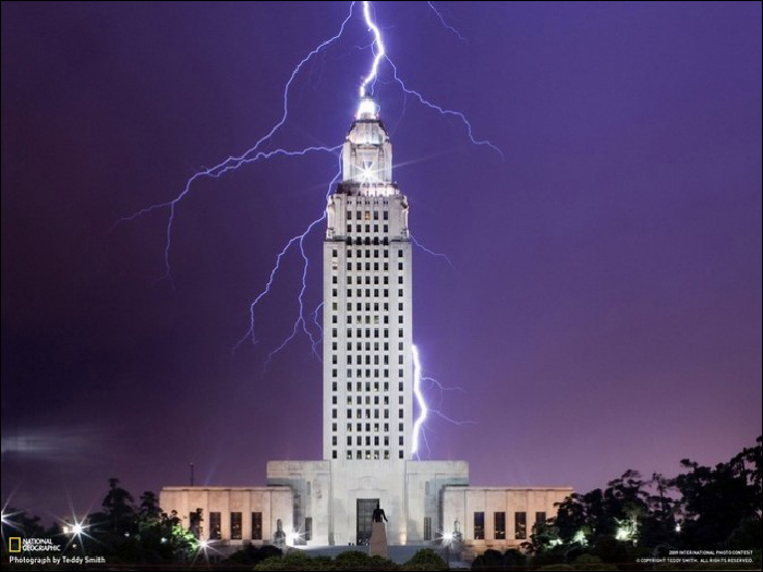 Shocking moments of lightening strike