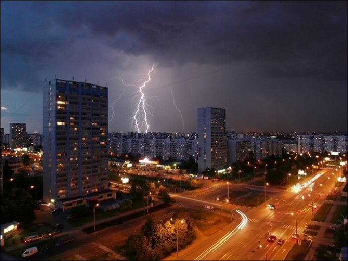 Shocking moments of lightening strike