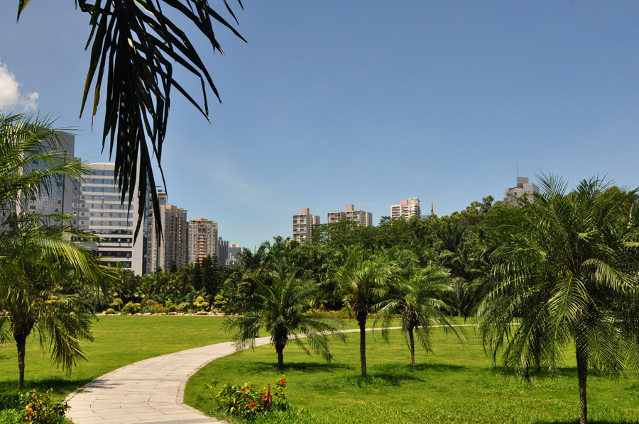 The city of Shenzhen in Guangdong Province has some beautiful parks and gardens which are ideal for an easy stroll on weekends or holidays. The golf courses around the city are also frequently visited by locals and visitors, and the beach activities are not to be missed. [China.org.cn]