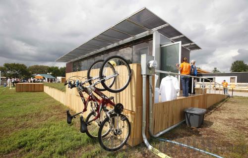 FUTURISTIC HOME: A solar-powered house is on display at the 2011 Solar Decathlon competition, sponsored by the U.S. Department of Energy, in Washington, D.C. (XINHUA/REUTERS)  