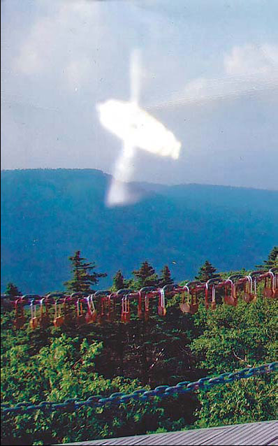 Photographer Wu Chunyan snapped this unidentified flying object in Fenghuang Mountain near Harbin, Heilongjiang province in early July. Provided to China Daily