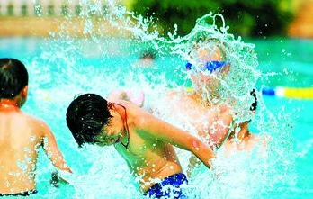 Death sheds light on pools' safety.[File photo]