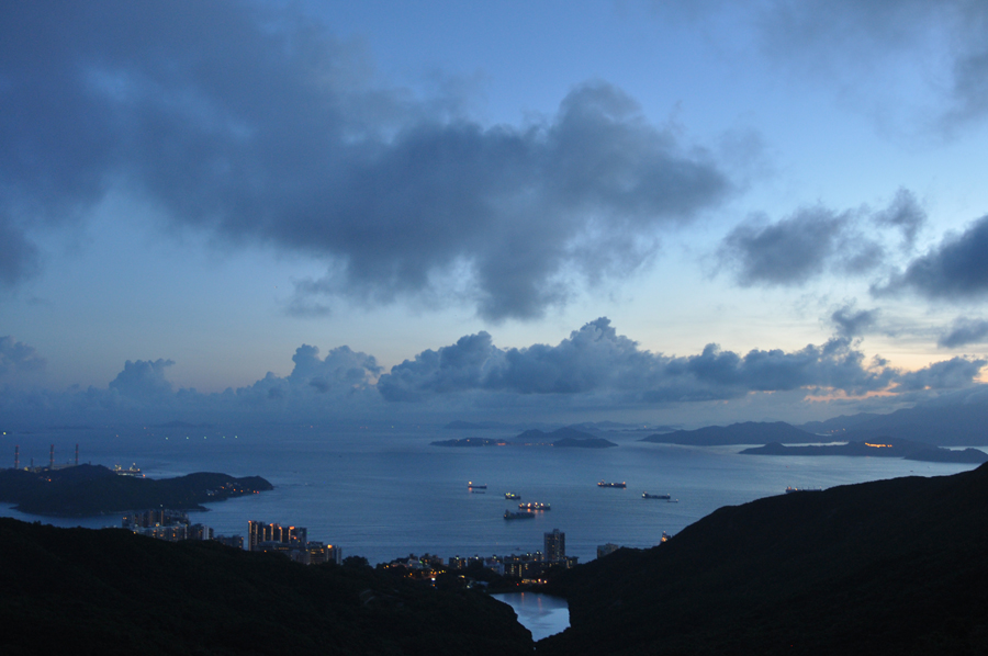 Known as one of the Hong Kong's most conspicuous landmark, The Peak is the best place to enjoy the colorful night scene of the surrounding city skyline, the famous Victoria Bay, towering skyscrapers and peaceful green hillsides.