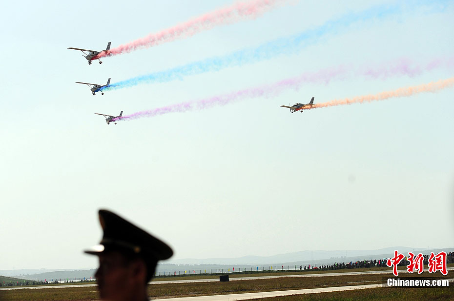 2012 AOPA air show begins in Shenyang