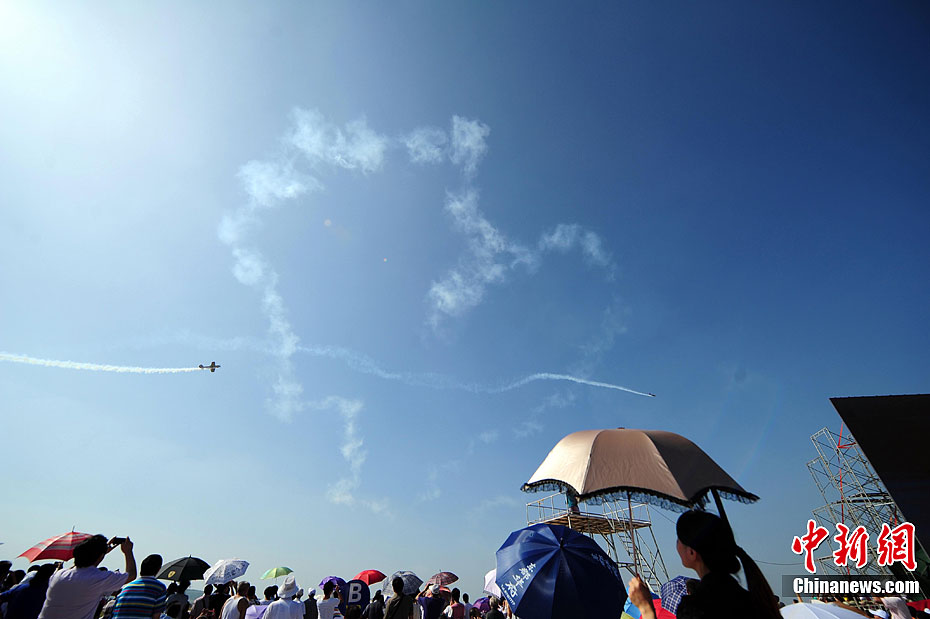 2012 AOPA air show begins in Shenyang