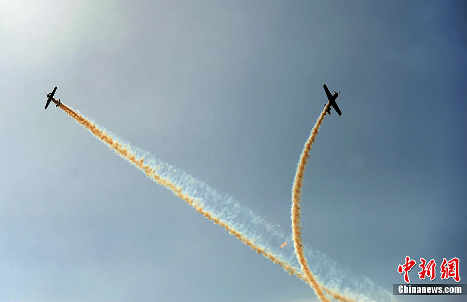 2012 AOPA air show begins in Shenyang