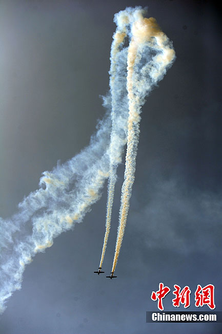 2012 AOPA air show begins in Shenyang