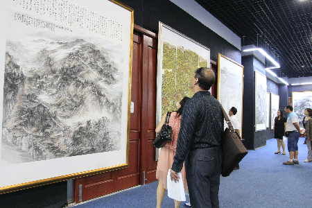 Painting show featuring Shandong opens