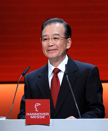 4月22日，中国国务院总理温家宝出席德国汉诺威工业博览会开幕式并发表演讲。