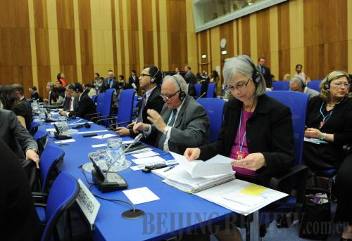 Delegates attend a preparatory session for the 2015 Nuclear Nonproliferation Treaty Review Conference in Vienna on April 30 [XU LIANG]