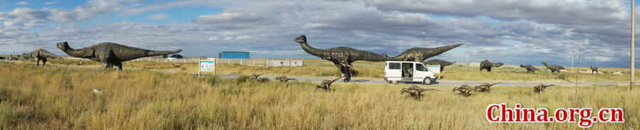Located in Erenhot city, inner Mongolia Autonomous Region, this national park is the site of more than 10 types of dinosaur fossils of the late Cretaceous, such as Euhelopus, Hadrosaur, Ornithomimus, Ankylosaurus and Ceratopsian. The Er Lian Basin has also unearthed the first confirmed dinosaur egg fossils. [Photo by Wang Zhongyi] 