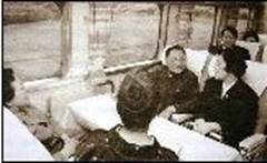 In 1979, Deng Xiaoping paid a visit to Kyoto on Japan’s Shinkansen. 
