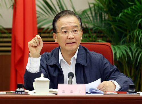Chinese Premier Wen Jiabao says the country's economic growth has started to stabilize and witness positive changes with the economy running well in the third quarter. 