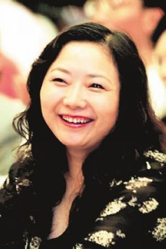 Top 10 self-made Chinese businesswomen - Wu Yajun