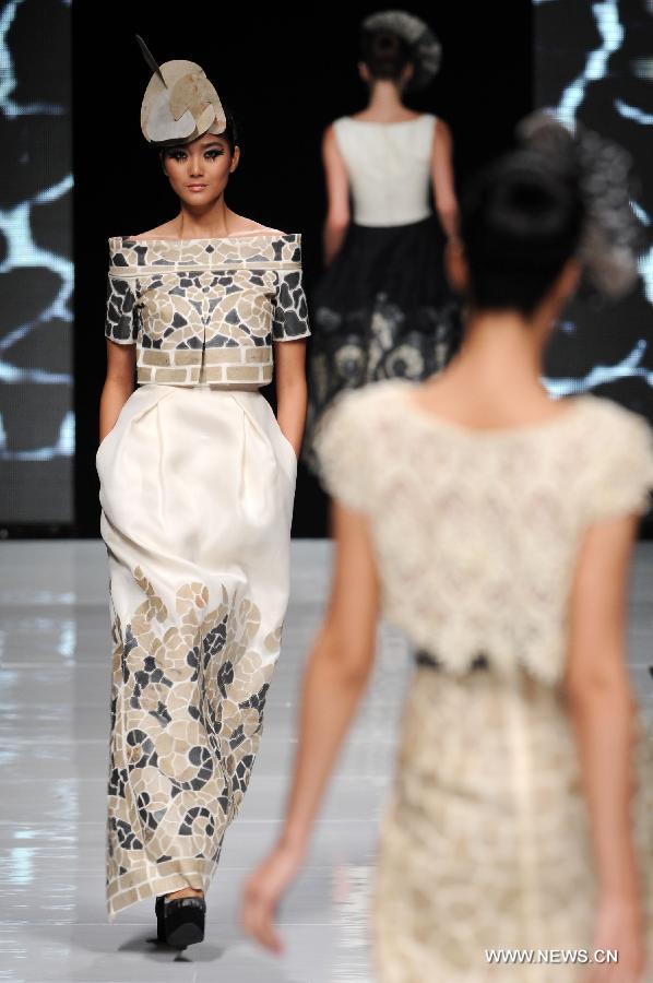 Highlights of Jakarta fashion week 2013