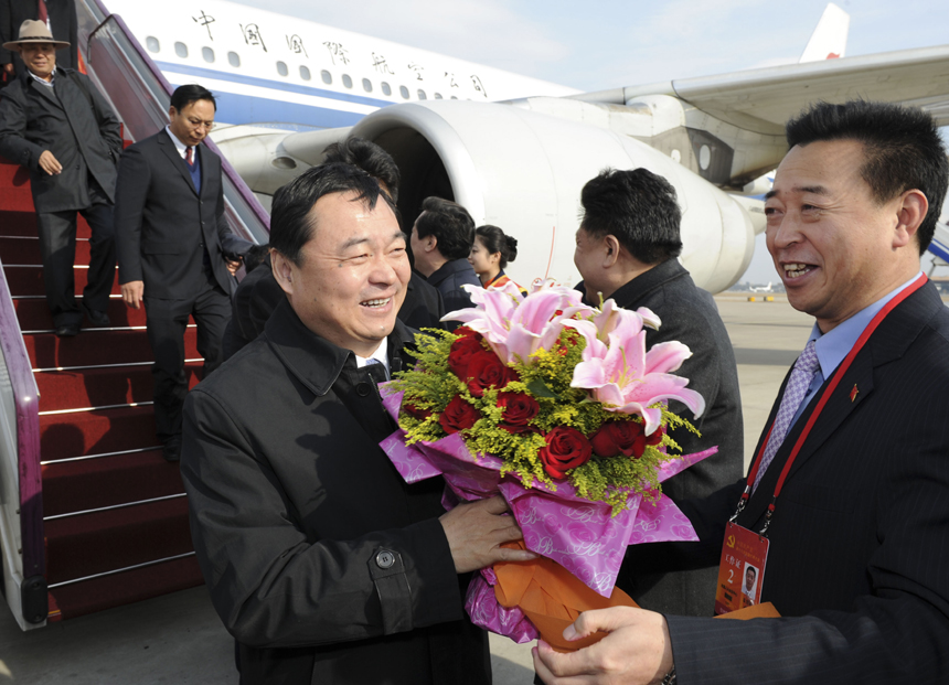 Delegates of the 18th National Congress of the Communist Party of China (CPC) from Tibet Autonomous Region arrive in Beijing, capital of China, on Nov. 5, 2012. The 18th CPC National Congress will be opened in Beijing on Thursday. 