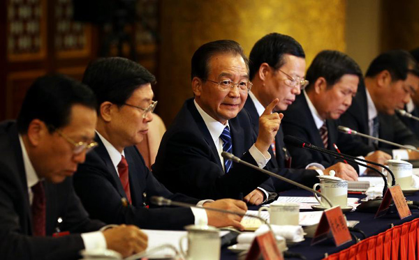 Chinese Premier Wen Jiabao (3rd L) joins a panel discussion of the Tianjin delegation to the 18th National Congress of the Communist Party of China (CPC) in Beijing, capital of China, Nov. 8, 2012. [Photo/Xinhua]