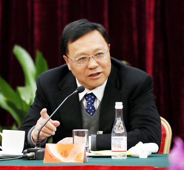 Yue Fuhong, a delegate from Liaoning province, called for more attention on eco-civilization and sustainable development at a panel discussion of the 18th CPC National Congress in Beijing. In his report to the congress, Chinese leader Hu Jintao said, 'We must give high priority to making ecological progress, work hard to build a beautiful country, and achieve lasting and sustainable development of the Chinese nation.'[Photo/Xinhua]