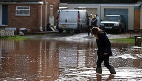Floods cause havoc in Britain