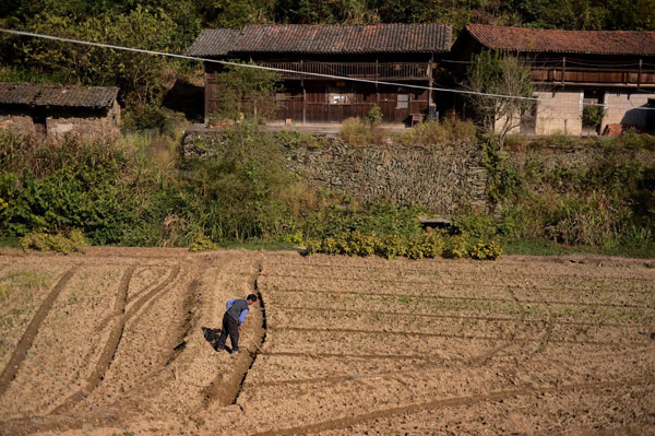 Last Man Standing In Village Once Home To 130- China.org.cn