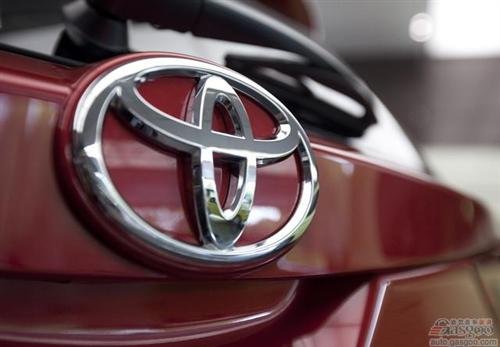 Toyota Motor Corp. on Monday said its new car sales in China fell 22.1 percent in November from a year earlier to 63,800, recovering from a 44.1 percent fall in October. [File photo]