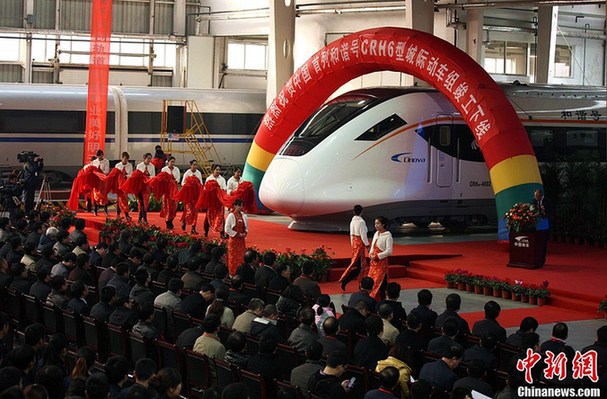 CRH6 intercity train tested in Qingdao