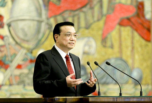 File photo taken on April 28, 2012 shows Li Keqiang delivers a speech at Moscow State University in Moscow, capital of Russia. [Photo/Xinhua]