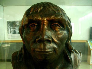 Bust of Peking Man on permanent display at Zhoukoudian.