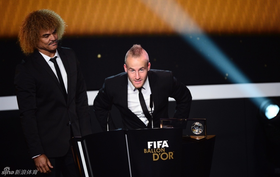 Fenerbahce's Miroslav Stoch won the FIFA Puskas award for goal of the year from former Colombian footballer Carlos Valderrama.