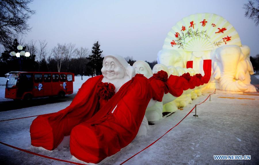 CHINA-HARBIN-SNOW SCULPTURE ART EXPO(CN)