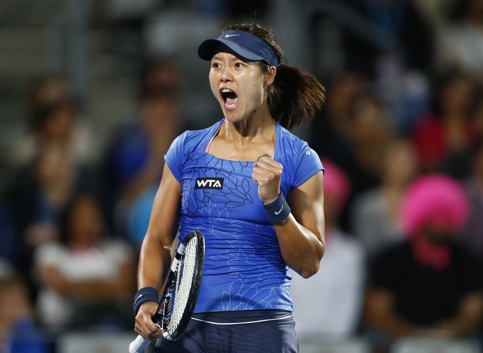 Li Na needed three sets to get past American Madison Keys in last night's quarter-final in the Sydney International. [Source:Sina.com]