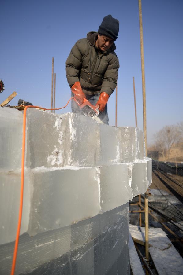 CHINA-NINGXIA-YINCHUAN-ICE LANTERN FESTIVAL (CN)