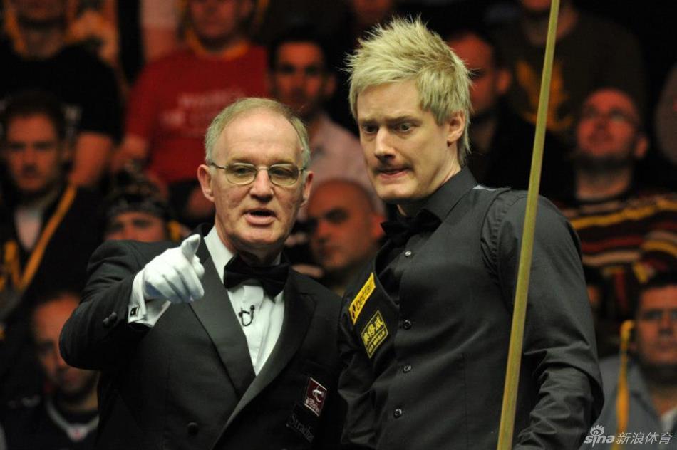 Neil Robertson talked to the judge in the opening match of the Masters on Jan.13, 2013.