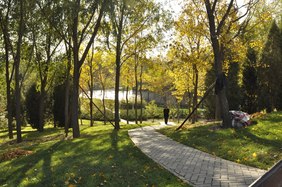 Photo shows the beautiful scenery in Beixiaohe Park, Chaoyang District, Beijing. [by Jiang Jiang/ China.org.cn]