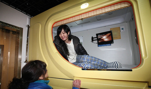 China's largest capsule hotel opens in Qingdao