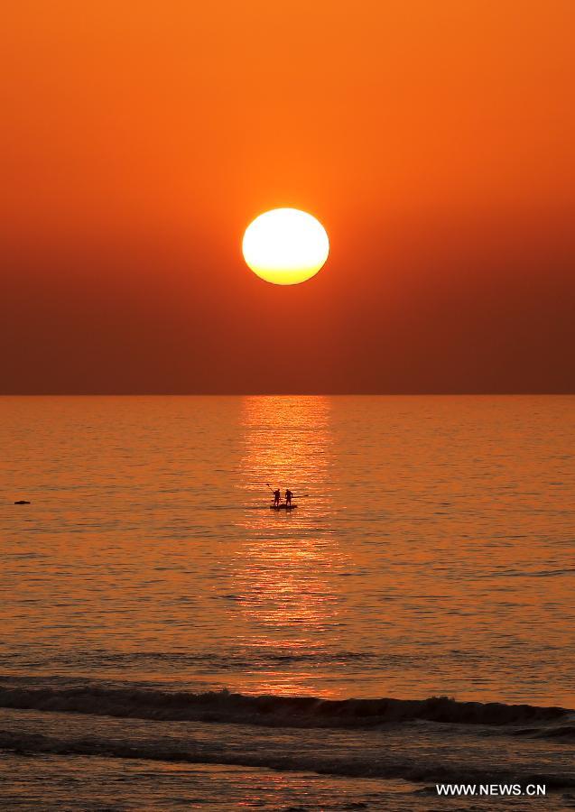 MIDEAST-GAZA-SUNSET