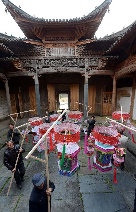 CHINA-JIANGXI-WUYUAN-LANTERNS (CN)