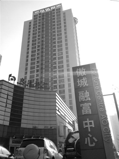 “房姐”在京户籍登记地址在这栋高楼的25层。