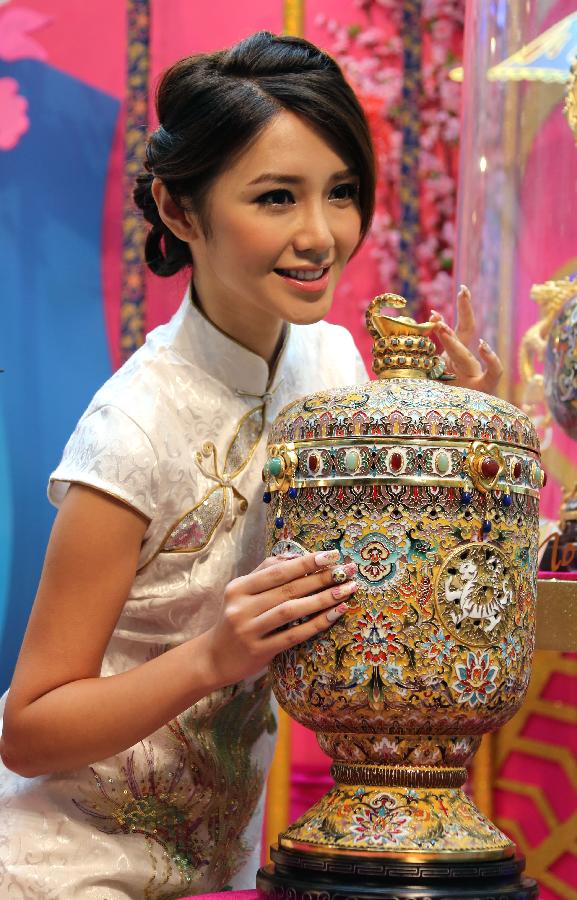 CHINA-HONG KONG-CLOISONNE-EXHIBITION (CN)