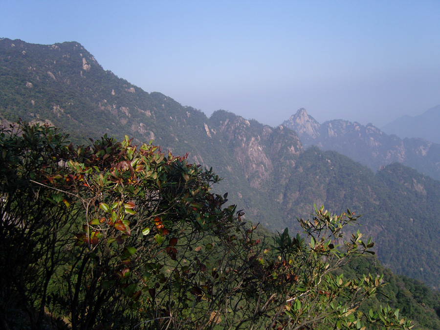 Located to the northeast of Shangrao City, Jiangxi Province, Mt. Sanqingshan was inscribed on UNESCO's World Heritage List. The granite landforms are the most valued component of Sanqingshan landscape.