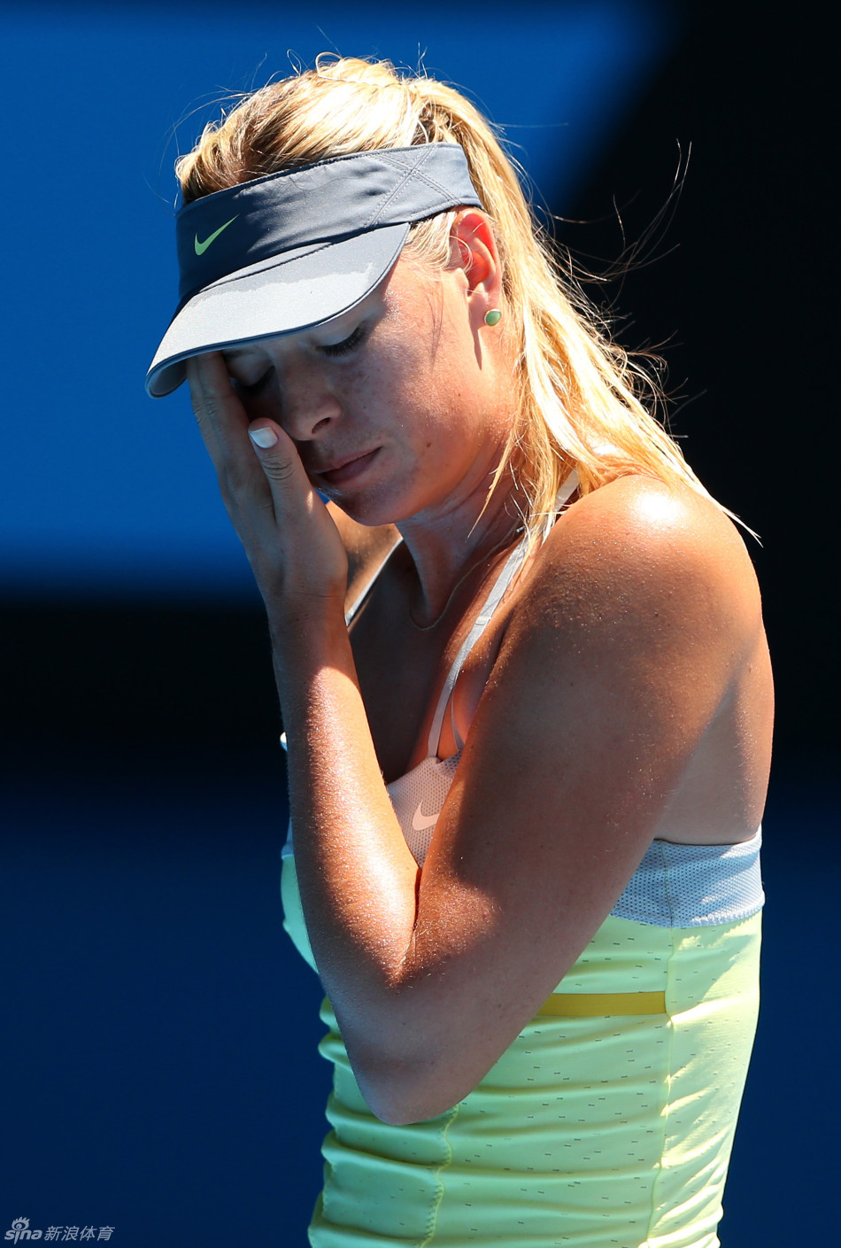 Maria Sharapova of Russia reacts in women's singles of Australian Open against Li Na of China at Rod Laver Arena on Jan.24, 2013.
