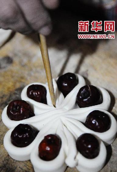 Jujube cakes made in Shandong to greet Spring Festival