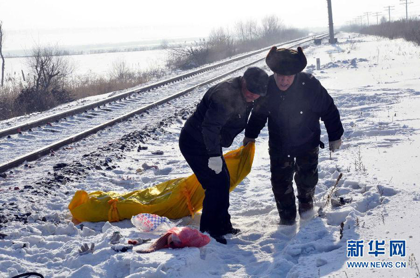 Ten people died after a cargo train and a passenger bus collided on Monday morning in northeast China&apos;s Heilongjiang Province, local government sources said. The collision happened at 7:36 a.m. in the city of Heihe. 