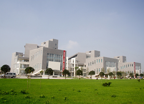 Chengdu University of TCM, one of the 'top 10 Chinese universities for TCM study' by China.org.cn.