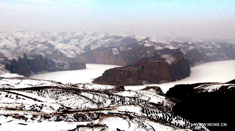 CHINA-INNER MONGOLIA-YELLOW RIVER-SNOW (CN)