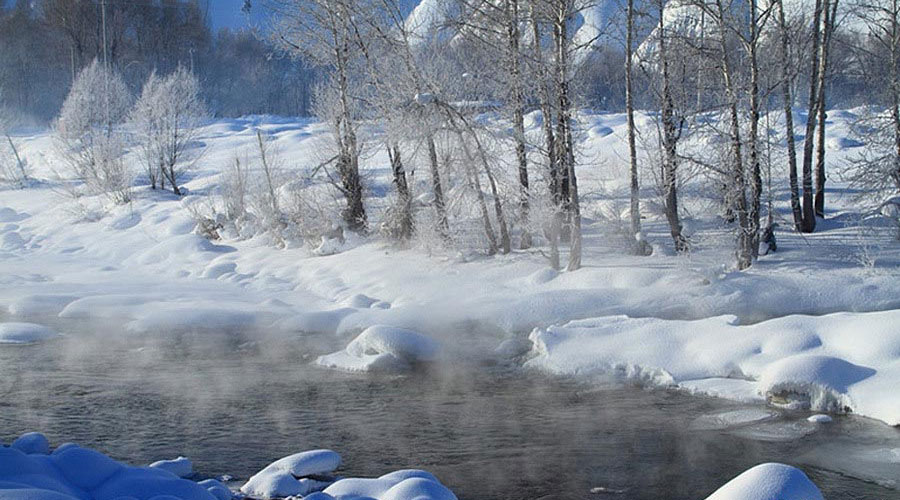 Photo shows the winter scenery of Kelan River at Altay county in Xinjiang Uygur autonomous region. [Photo/Chinanews.com]