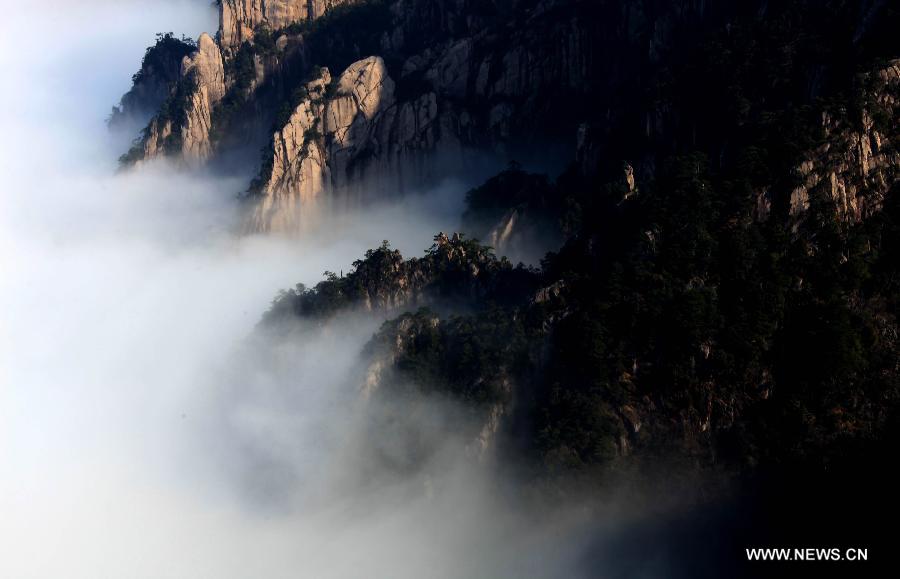 #CHINA-ANHUI-HUANGSHAN MOUNTAIN-CLOUD (CN)