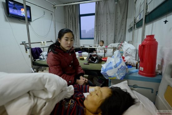 A girl,12, has taken a job collecting garbage to support her parents, both of them cancer patients, and her baby brother.