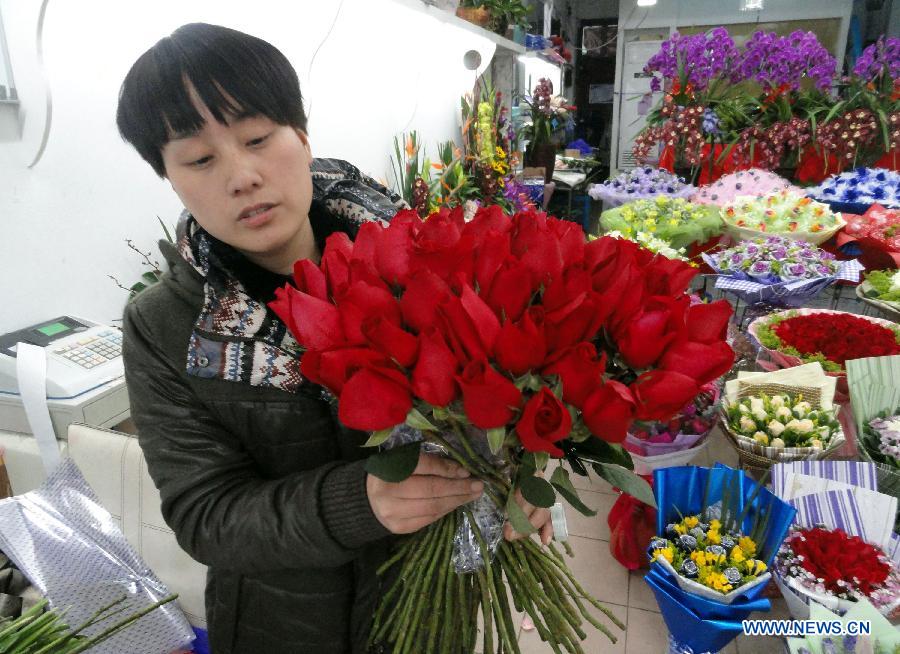 Flowers prepared for sales peak during upcoming Valentine's Day 