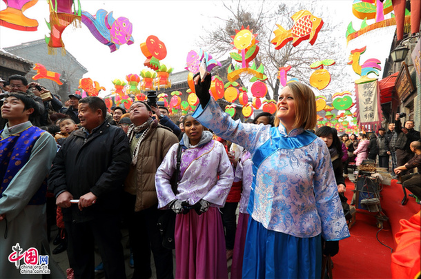 Foreign students celebrate Spring Festival in Shandong